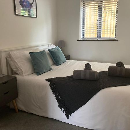 Little Elm - Luxury Home From Home, Free Parking, 30-40 Mins Walk From Bath City Centre 外观 照片