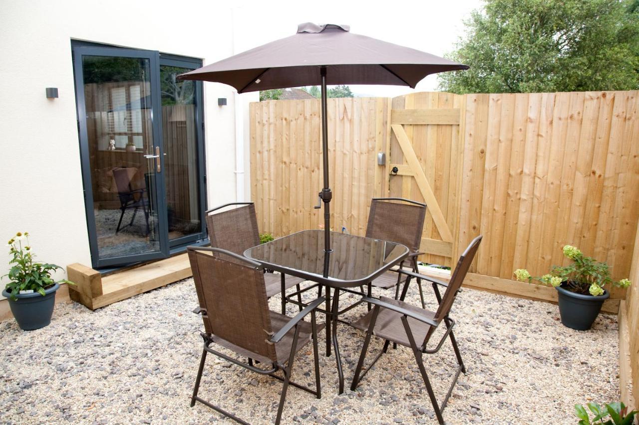 Little Elm - Luxury Home From Home, Free Parking, 30-40 Mins Walk From Bath City Centre 外观 照片